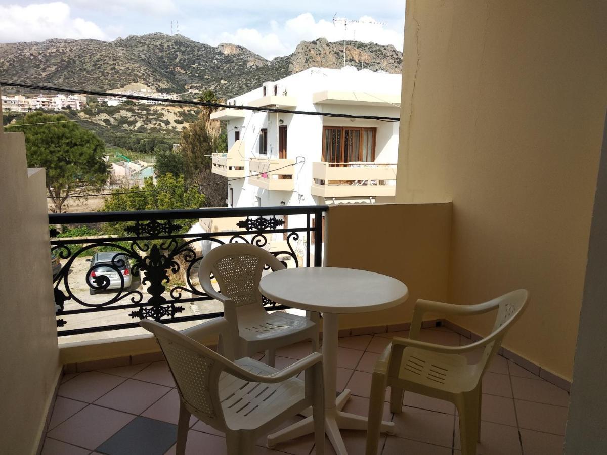 Ton Mari Apartments Paleohóra Kültér fotó