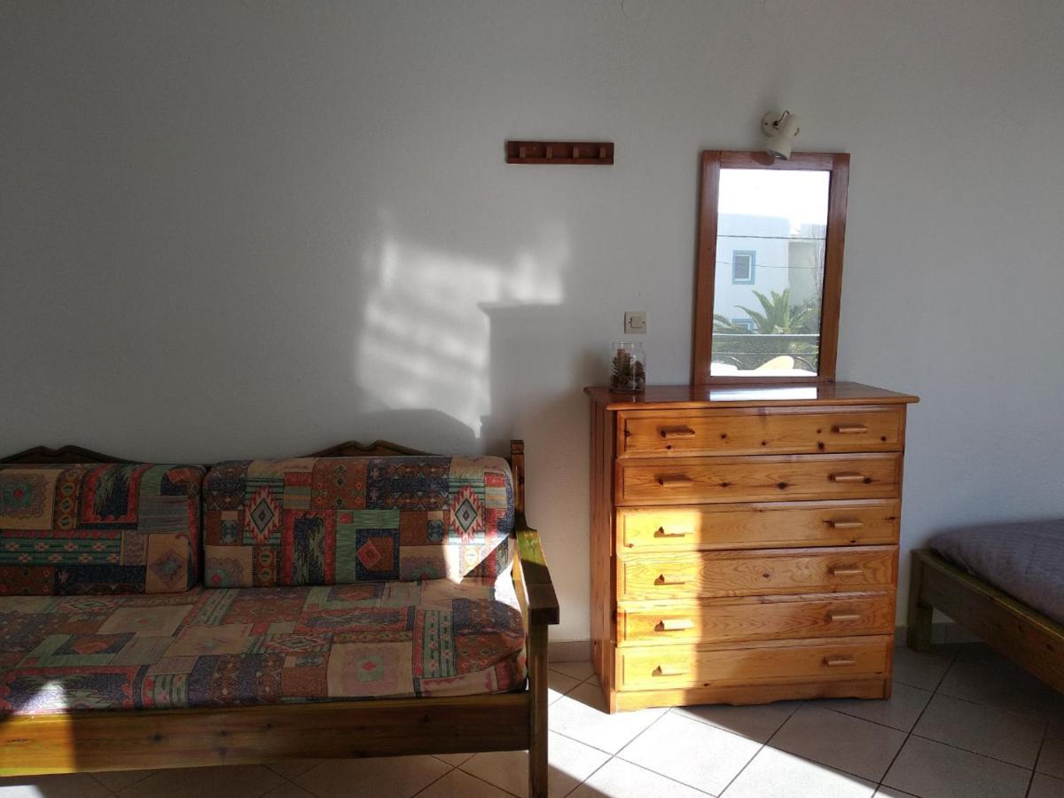 Ton Mari Apartments Paleohóra Kültér fotó