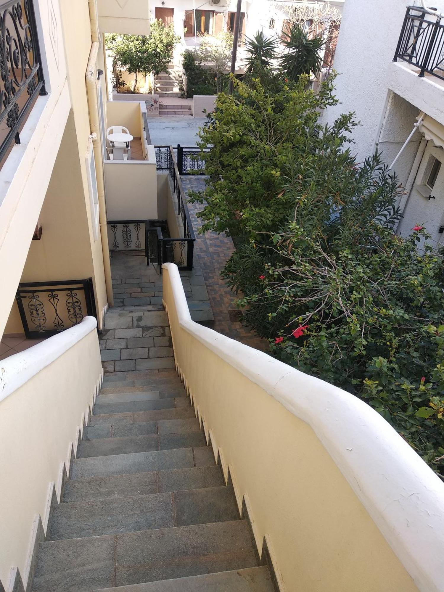 Ton Mari Apartments Paleohóra Kültér fotó